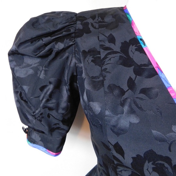 A.J Bari Puff Shoulder Blouse - Picture 3 of 5